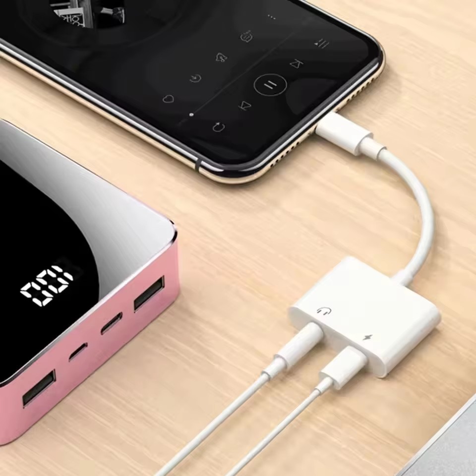 محول شحن وصوت 2 في 1 بمنفذ 3.5 - مراجعة Earphone Splitter Jack وسعره